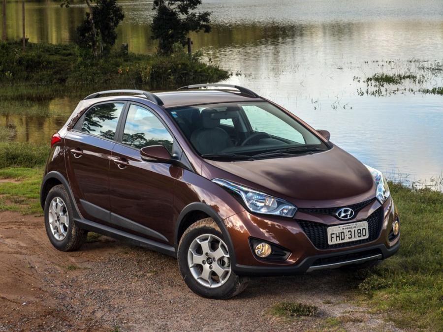  Hyundai HB20X 2013 года  (фото 12 из 16)